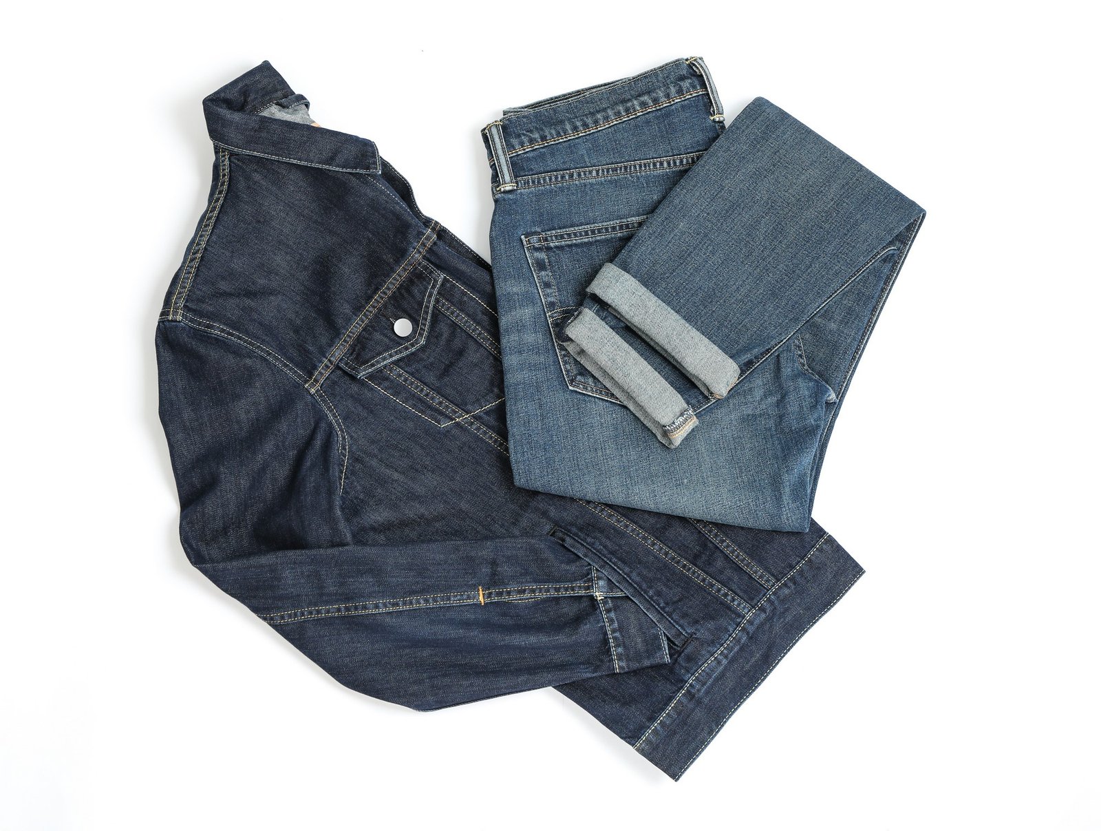 Fettflecken aus Jeans und dunkler Kleidung entfernen